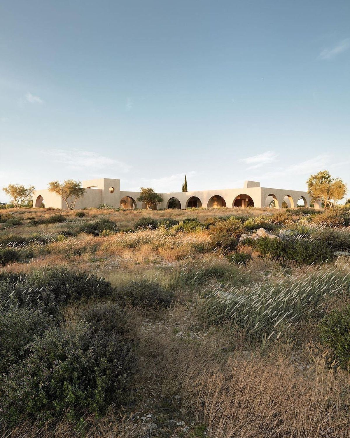 A low arched quinta in the wild Algarve hinterland